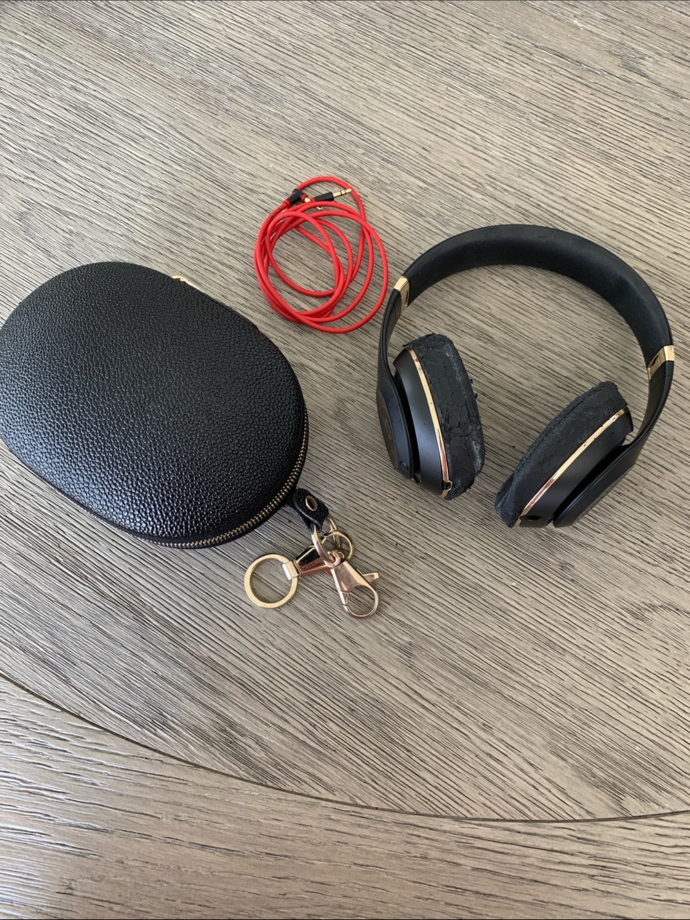 Alexander Wang Beats Over-Ear Headphones in Black w/Gold Accents w/ hard case.